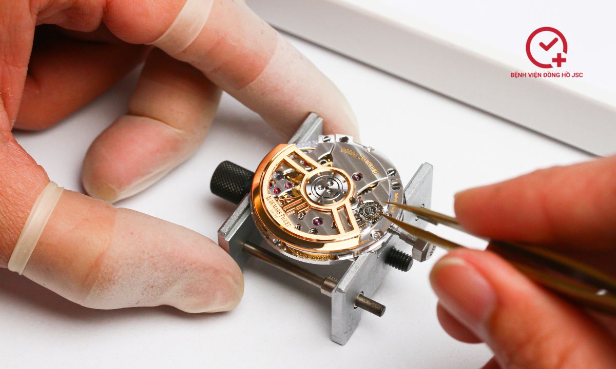 sửa đồng hồ Rolex ở Hà Nội