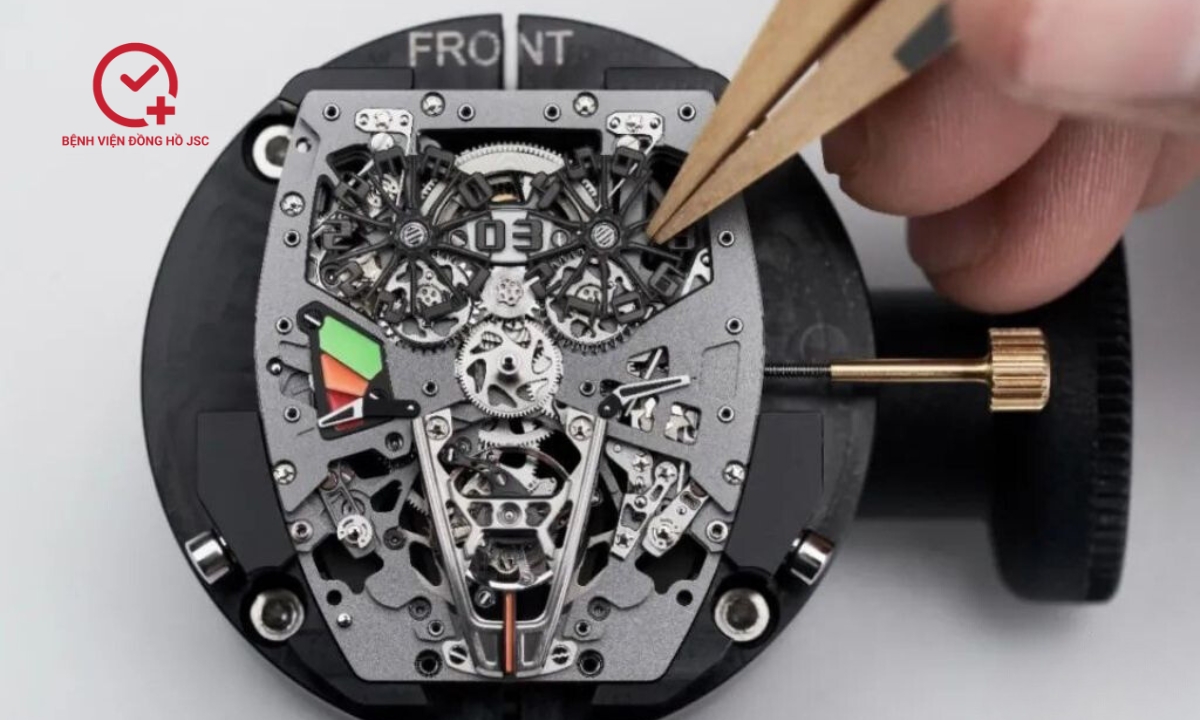 bộ máy bên trong đồng hồ richard mille