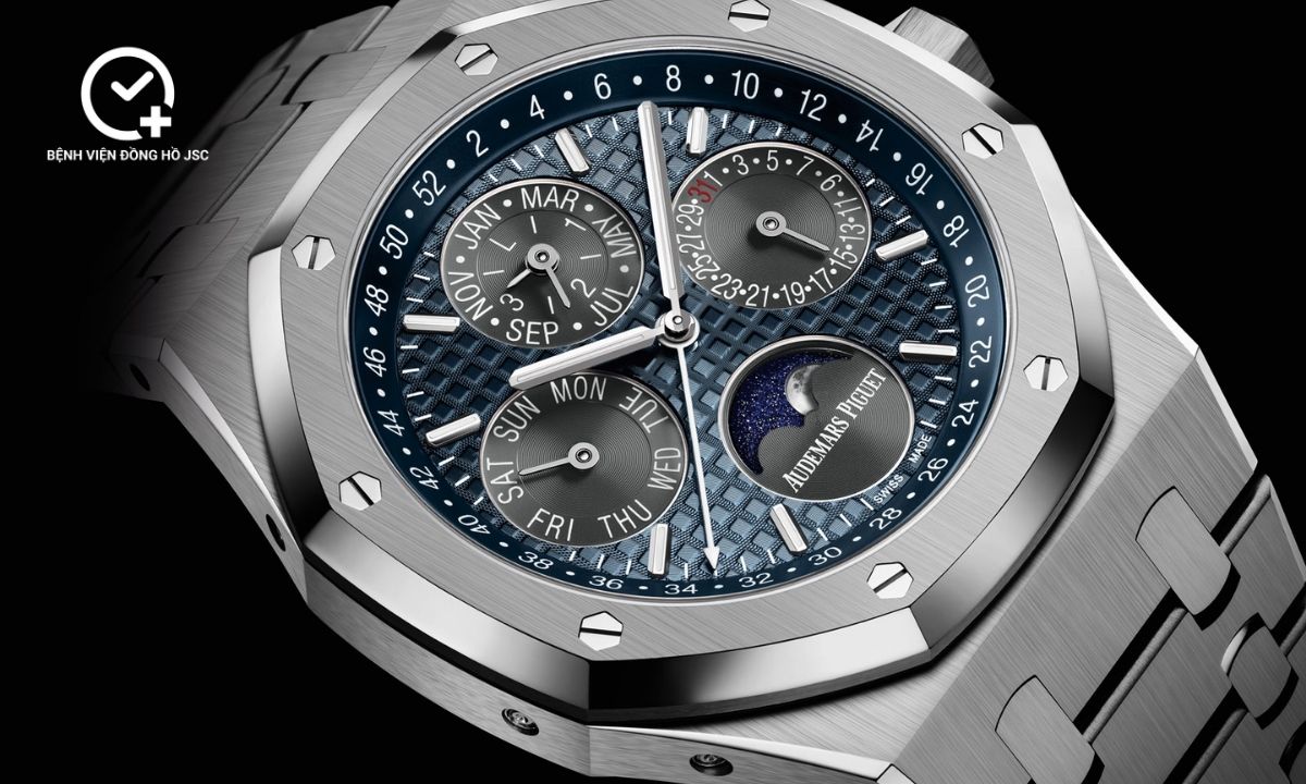 đồng hồ audemars piguet royal oak với chức năng lịch thường niên