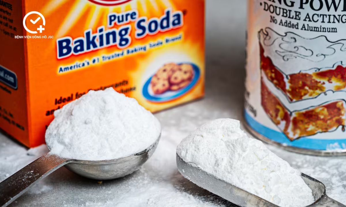 khử mùi dây da bằng baking soda