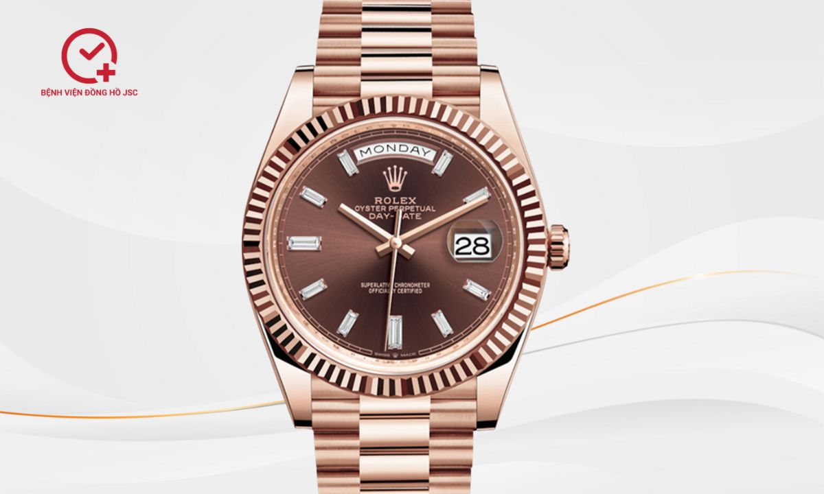 đồng hồ rolex day date 40 làm từ vàng hồng