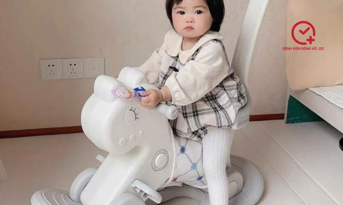 qua-tang-thoi-noi-cho-be-gai quà tặng thôi nôi cho bé gái