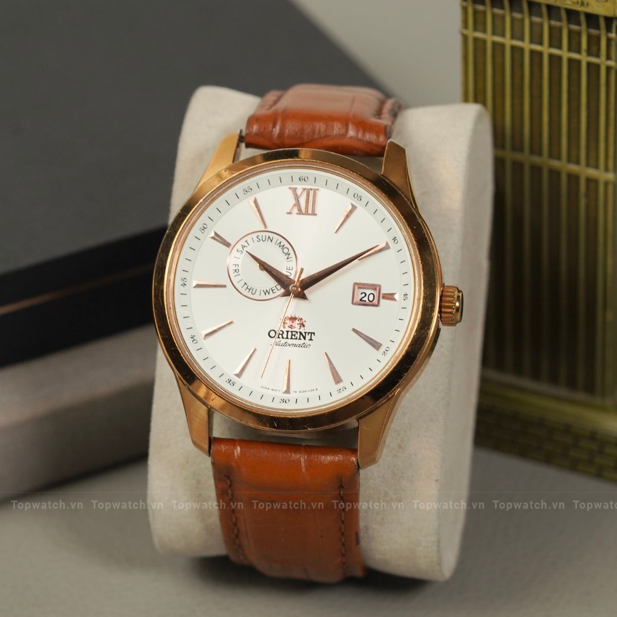 Đồng hồ Orient Day Date FAL00004W
