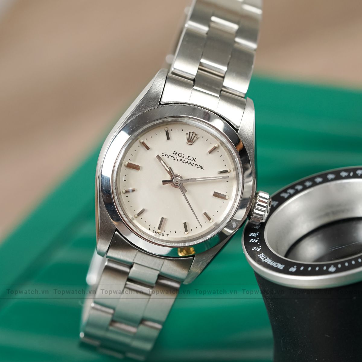 Đồng hồ Rolex Oyster Perpetual 24 5718