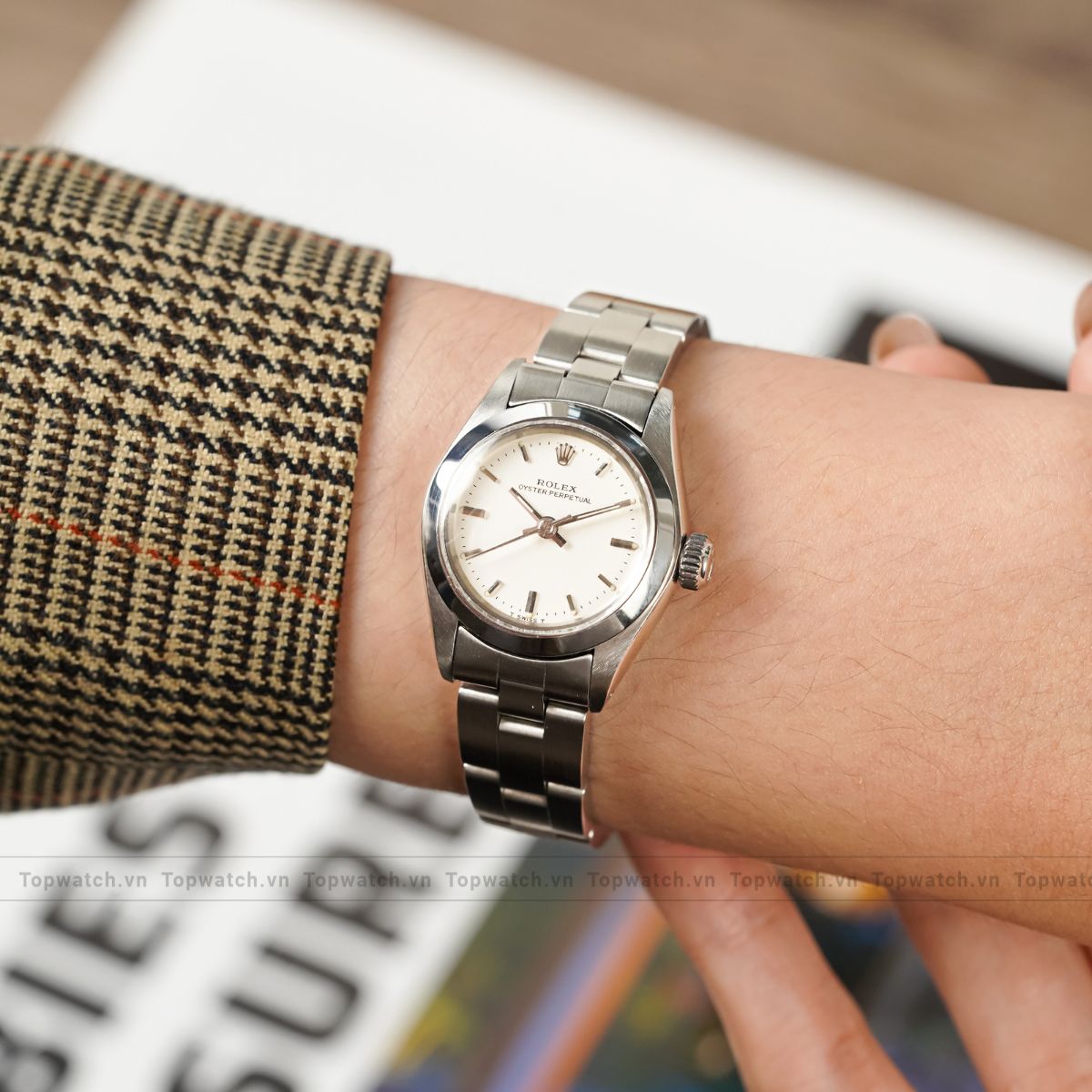 Đồng hồ Rolex Oyster Perpetual 24 5718