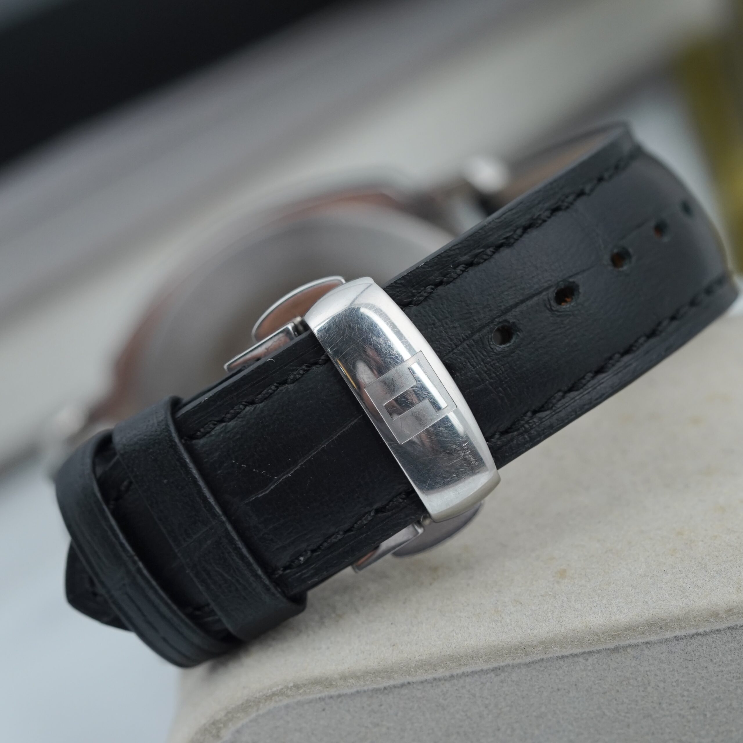 Đồng hồ Tissot 40mm Nam T059.528.16.058.00