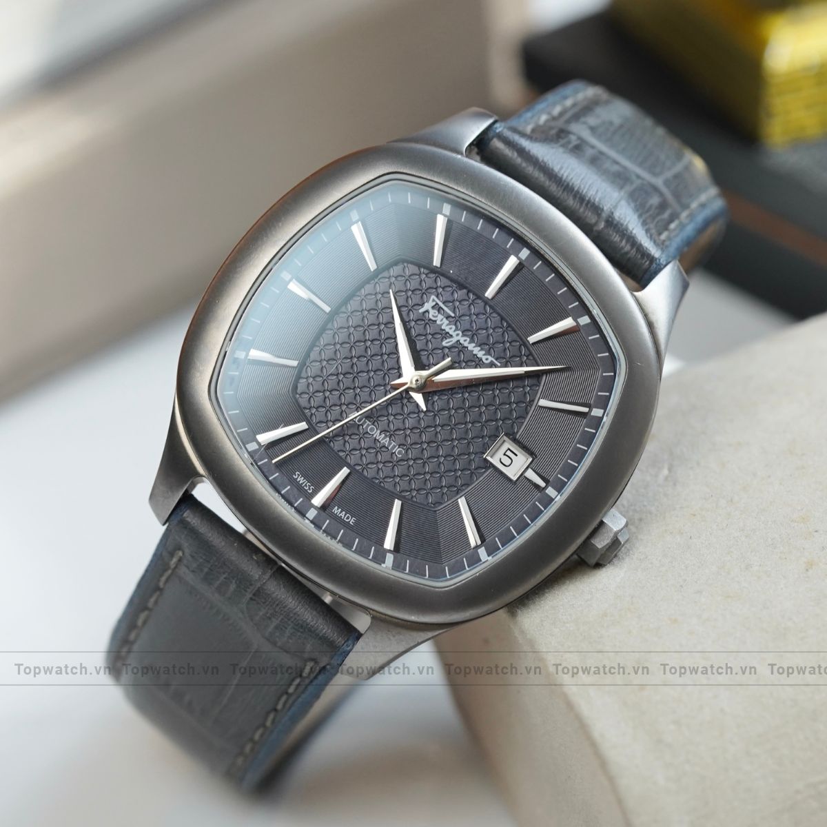 Đồng hồ Ferragamo Time 41mm FFW060017