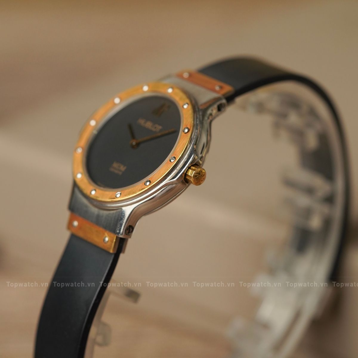 dong-ho-hublot-mdm-womens-black-watch-1280.100.3.044-2.jpg
