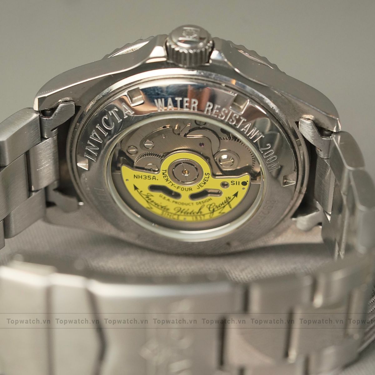 Đồng hồ Invicta Men's Pro Diver Quartz Watch with Stainless Steel Strap