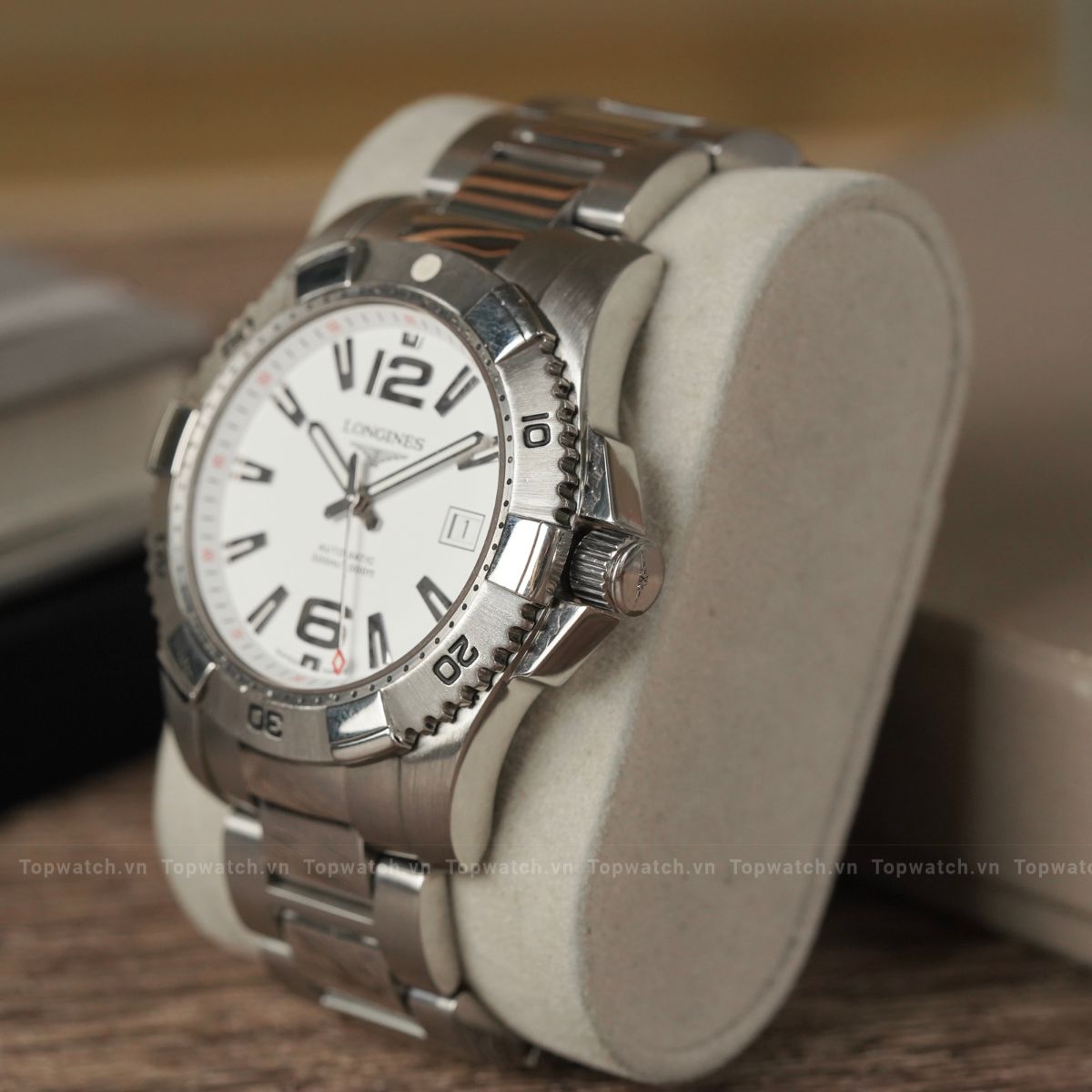 dong-ho-longines-hydroconquest-l3.649.4.16.6-3.jpg