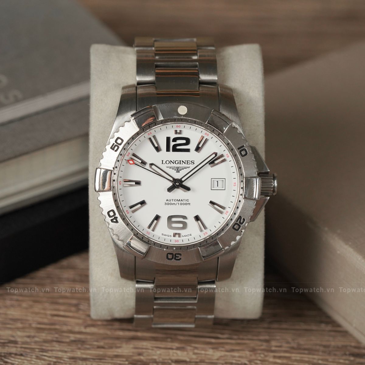 Đồng hồ Longines HydroConquest L3.649.4.16.6