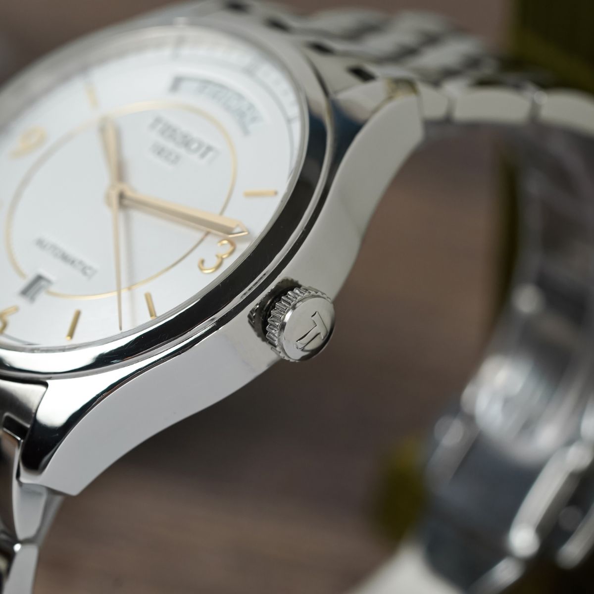 dong-ho-tissot-T038-430-11-037-00-4