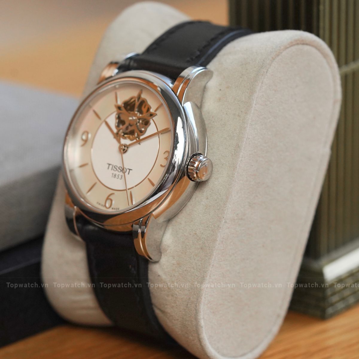 dong-ho-tissot-lady-heart-T050.207.17.117.04-watch-35mm-2-1.jpg