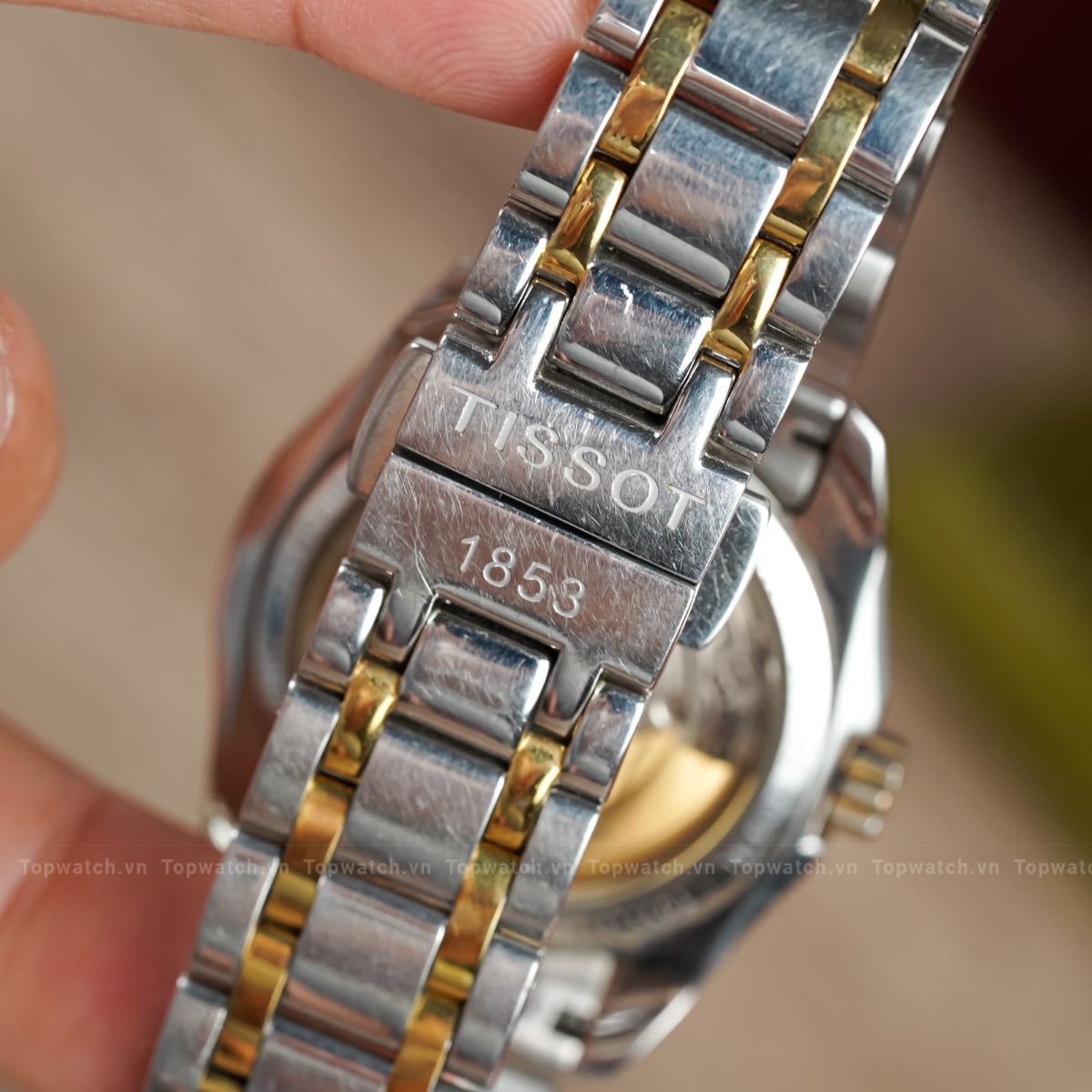đồng hồ tissot couturier t035.207.22.011.00
