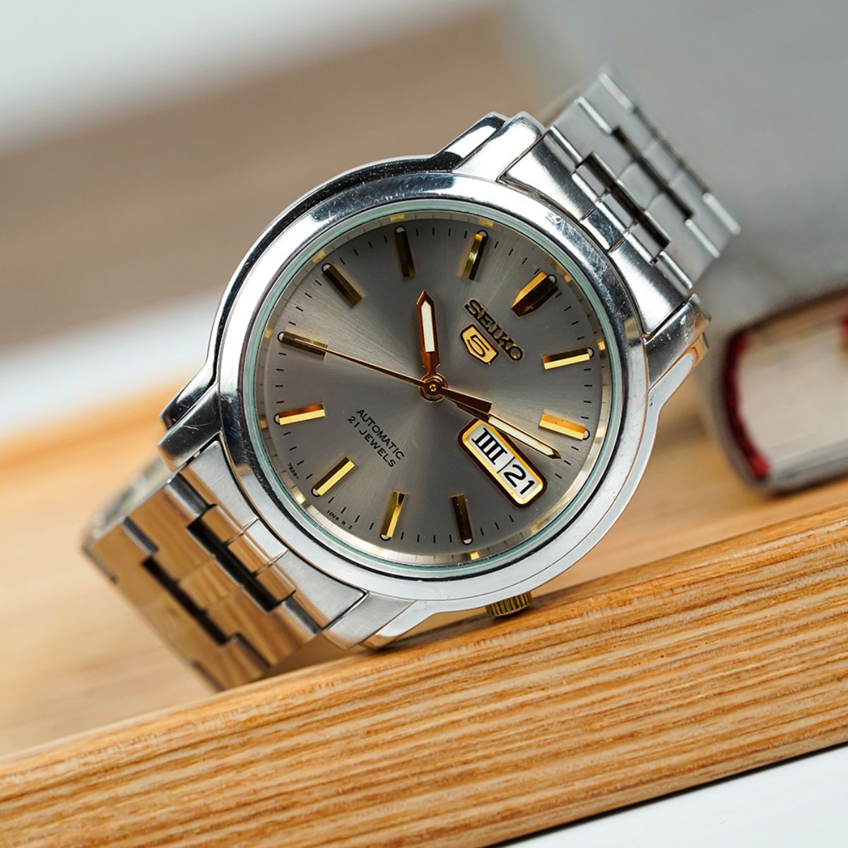 dong-ho-seiko-5-snkk67k1 (3)